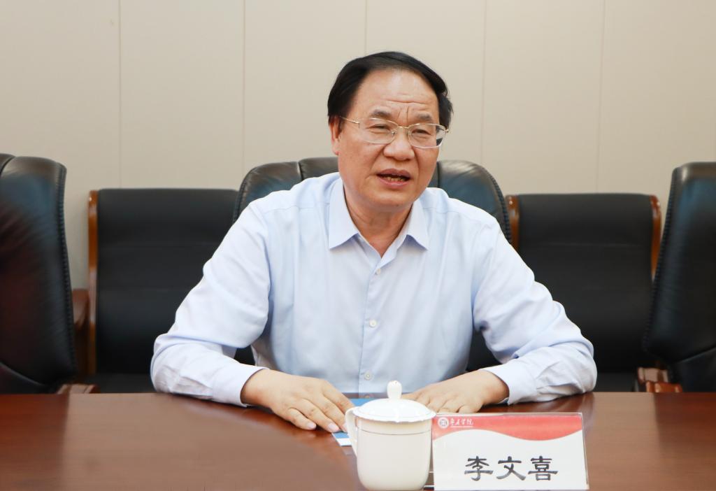 20240507菏泽技师学院来365官网考察交流 (2).jpg